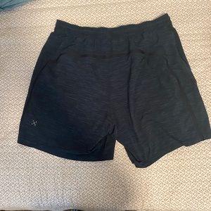 Used Mens 7” lululemon shorts size XL